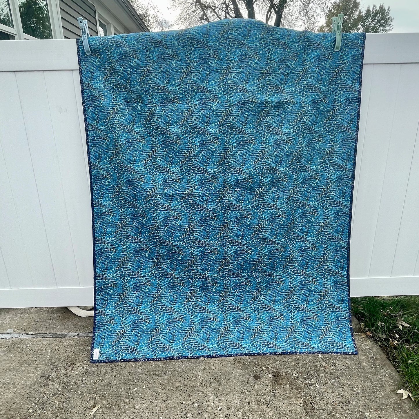 Hummingbird Quilted Throw Blanket, Twin Size Bedding, Blue and Purple Lap Quilt, Monstera Leaf Blanket, Tropical Bedspread, Quilted Blanket