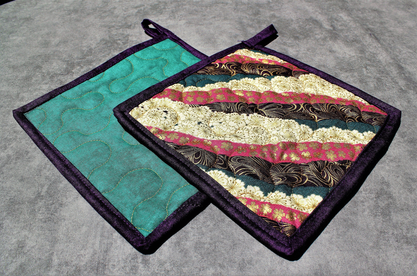Floral Insulated Quilted Potholders Set of 2, Pink and Purple Floral Hanging Hot Pad, White and Blue Swirls Trivet, Flower Pot Holder Set