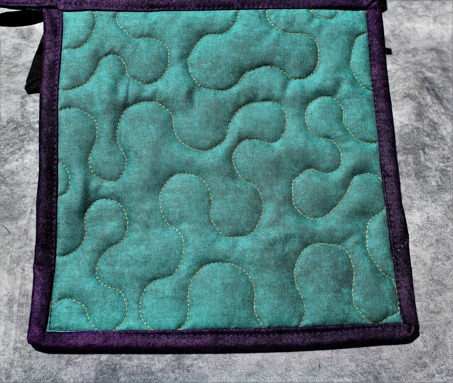 Floral Insulated Quilted Potholders Set of 2, Pink and Purple Floral Hanging Hot Pad, White and Blue Swirls Trivet, Flower Pot Holder Set