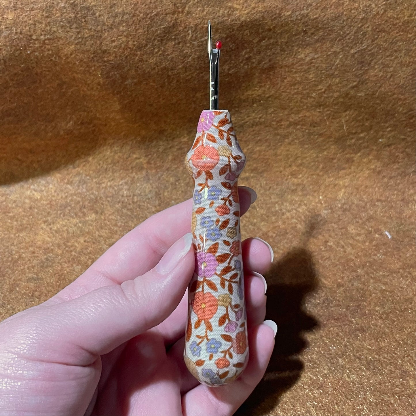 Tilda White Floral Seam Ripper