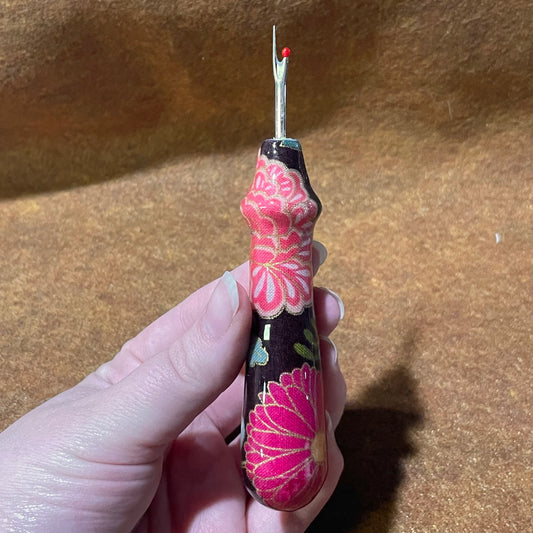 Pink Flower Seam Ripper