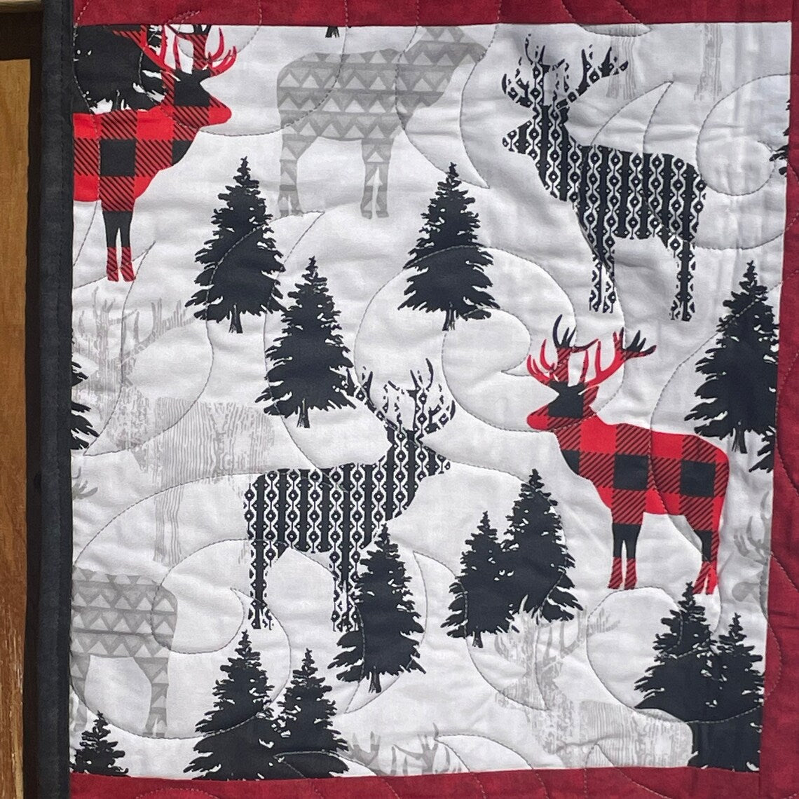 Family Rules Wall Art, In This House Sign, Plaid Deer Wall Hanging Quilt, Quilted Wall Art, Plaid Throw Blanket, Plaid Quilted Throw Blanket