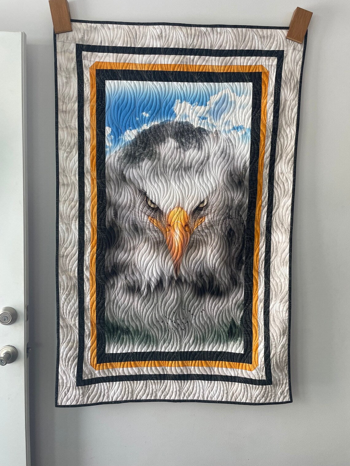 Bald Eagle Lap Size Quilt, Small Quilted Wall Hanging, Throw Blanket Quilted Bedding, Patriotic Eagle Quilted Blanket, Nature Art Quilt