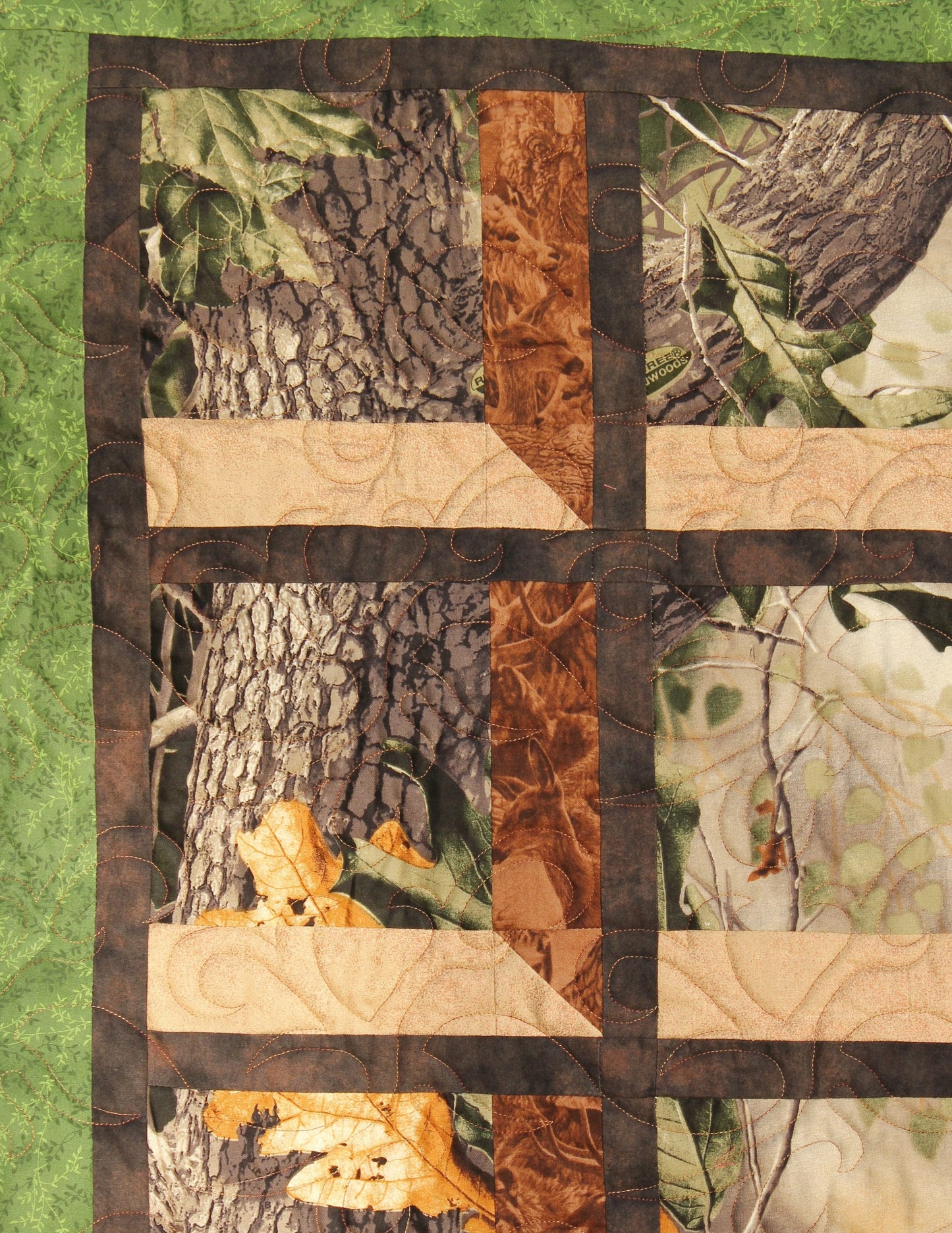 Deer in the Woods Twin Size Quilt, Hunting Lap Quilt, Camouflage Throw Blanket, Leaf and Deer Gift Bed Quilt, Winter Oversize Throw Quilt