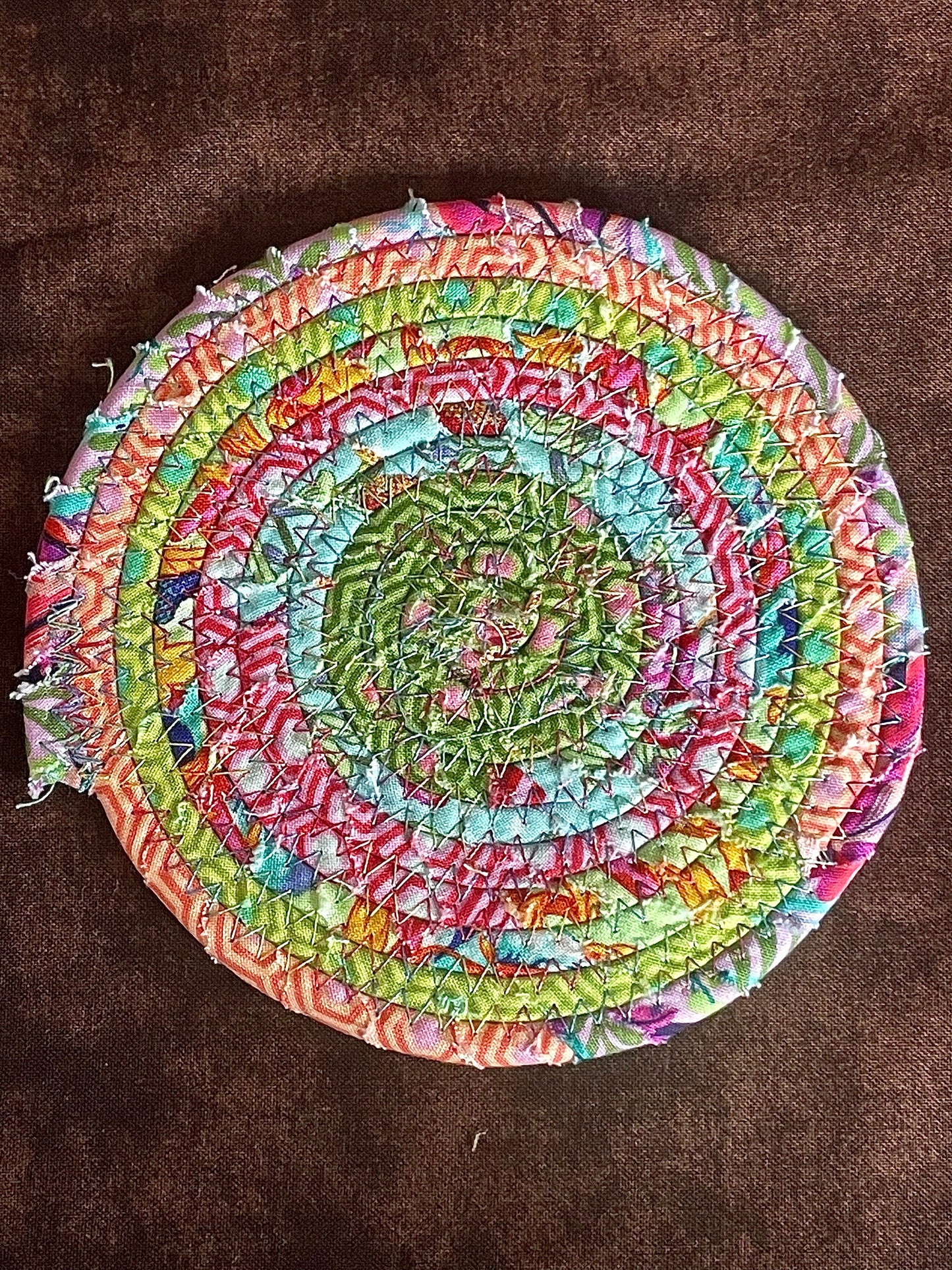 Pastel Rainbow Clothesline and Fabric Coaster Set of 4, Oversized Quilted Circle Coaster, Rolled Rope Large Coaster, Quilted Kitchen Trivets